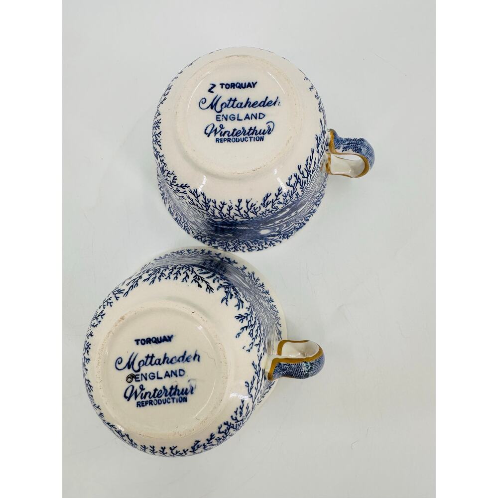 2 Mottahedeh Torquay Blue & White Seashell Teacups England Gold Trim Winterthur - Picture 7 of 9